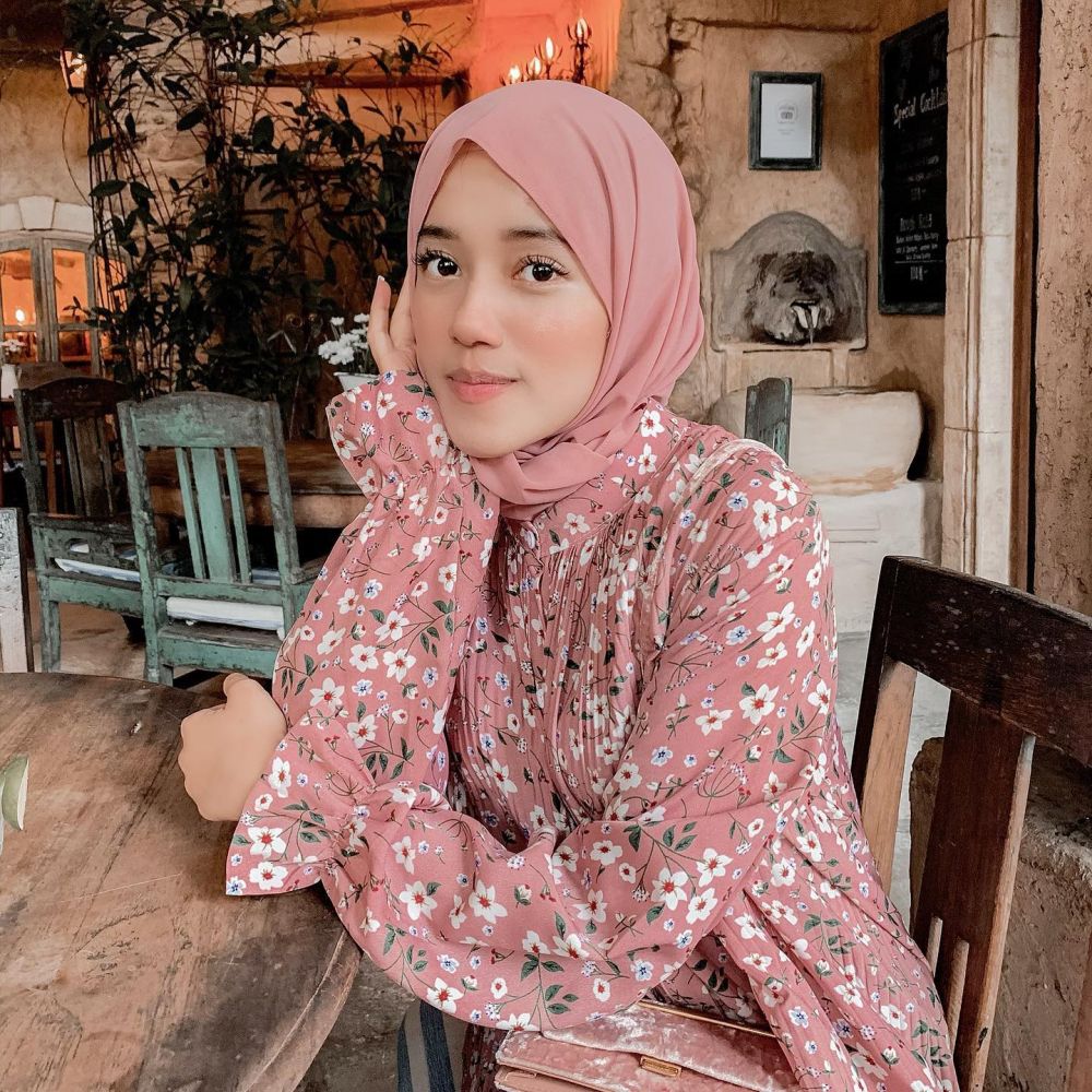 kabar terbaru Yofina Pradani mantan adik ipar Shireen Sungkar © 2023 brilio.net kabar terbaru Yofina Pradani mantan adik ipar Shireen Sungkar © 2023 brilio.net