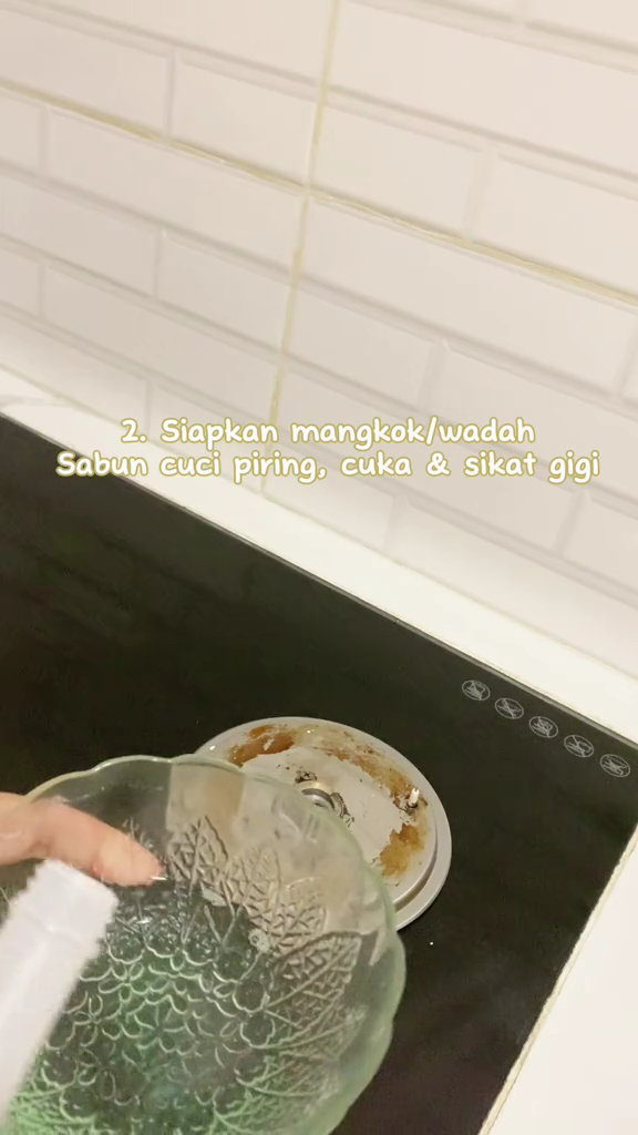 Tanpa baking soda, ini trik bersihkan kerak di tungku burner kompor tanam cuma pakai 2 bahan dapur