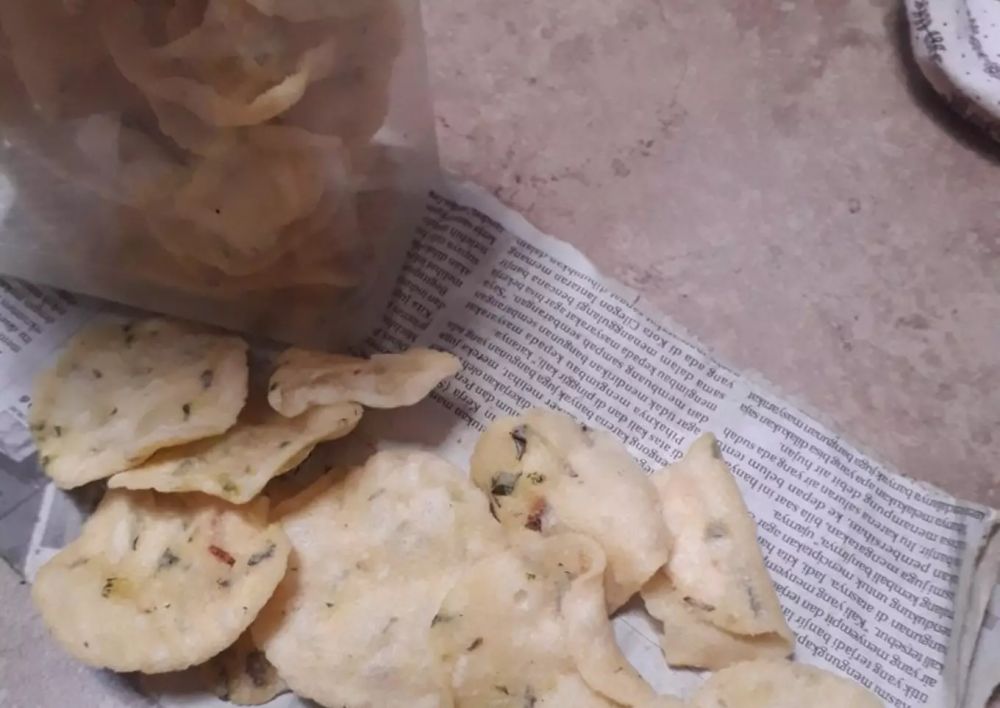 23 Cara membuat keripik singkong aneka rasa, enak dan renyah tahan lama