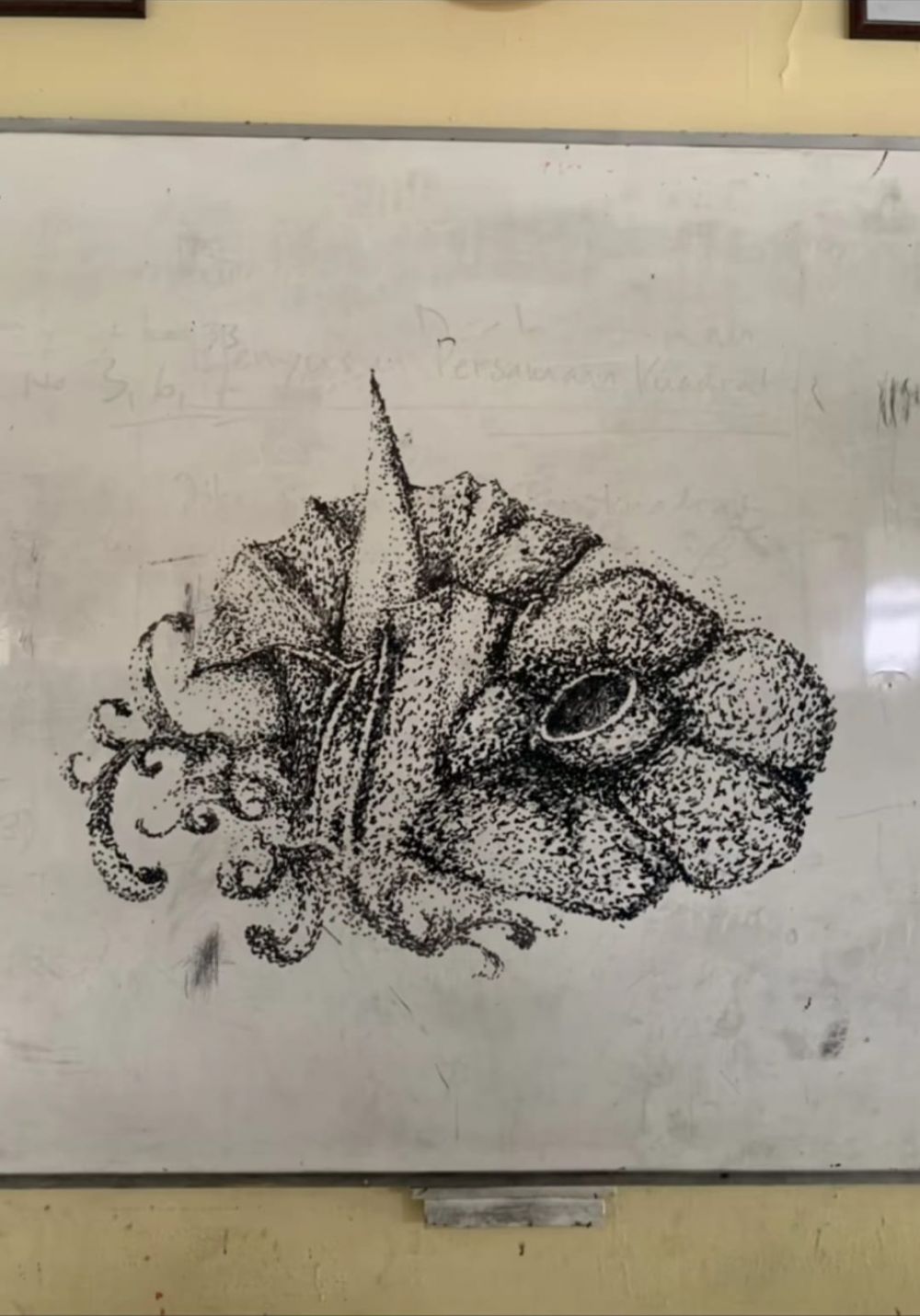 Gambar guru di papan tulis © TikTok Gambar guru di papan tulis © TikTok