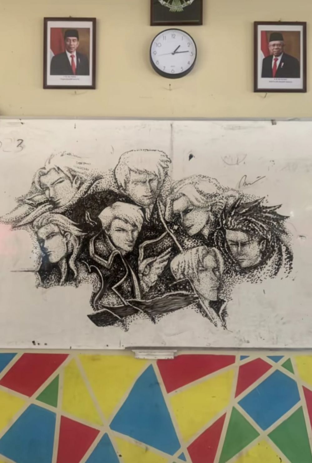 Gambar guru di papan tulis © TikTok Gambar guru di papan tulis © TikTok