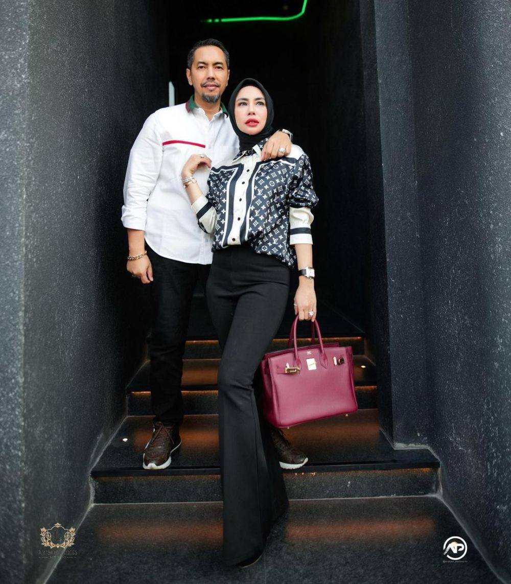 ibu salmafina sunan mirip ariel tatum © 2023 brilio.net