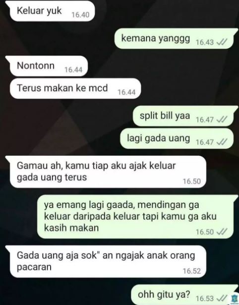 chat lucu pacar tiba-tiba ngambek Berbagai sumber