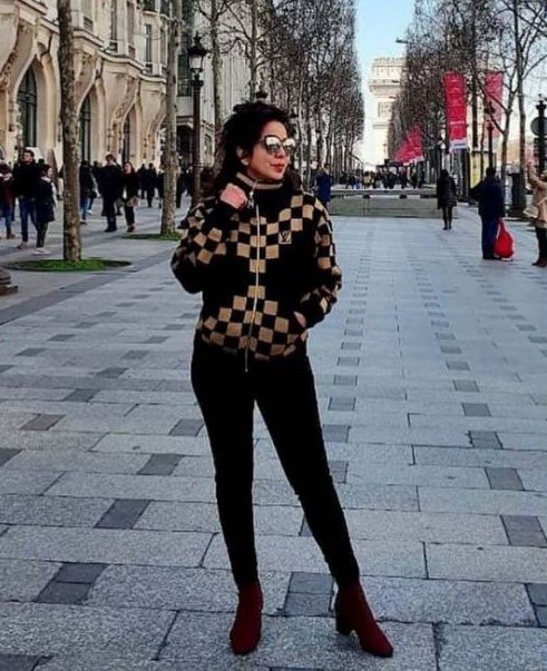 gaya Rahmah Bakar mertua Tasya Kamila © Instagram