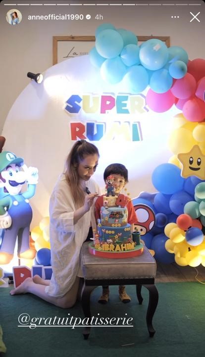 Arya Saloka dan Putri Anne rayakan ulang tahun anak, intip 9 momen mesranya