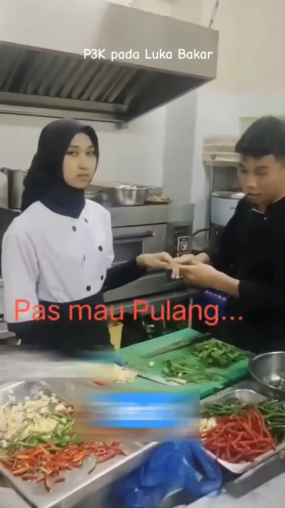 Cara atasi kulit yang terkena minyak panas agar tak melepuh dan berbekas pakai 2 bahan dapur
