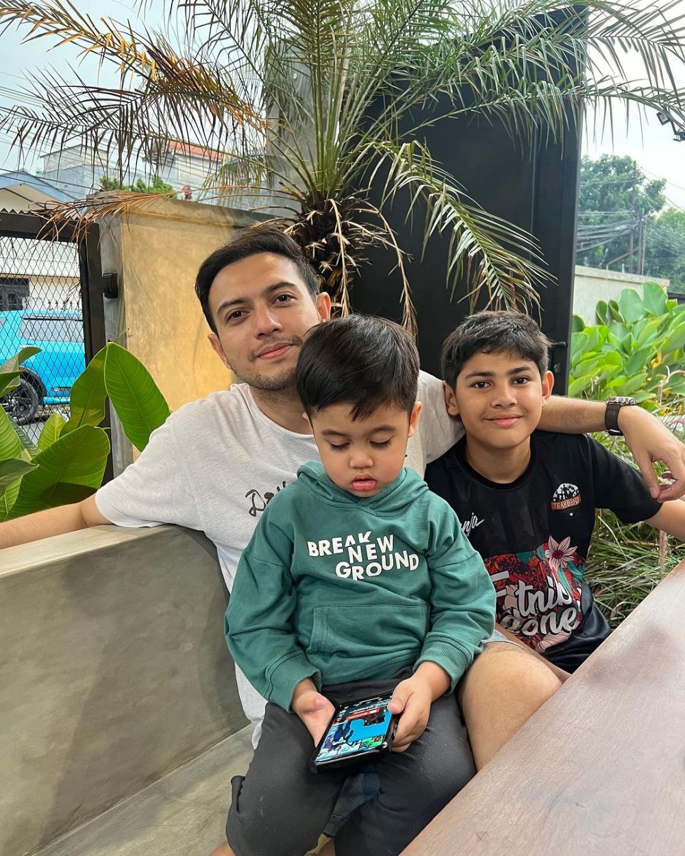 potret akur anak seleb dengan saudara sambungnya © berbagai sumber  potret akur anak seleb dengan saudara sambungnya © berbagai sumber