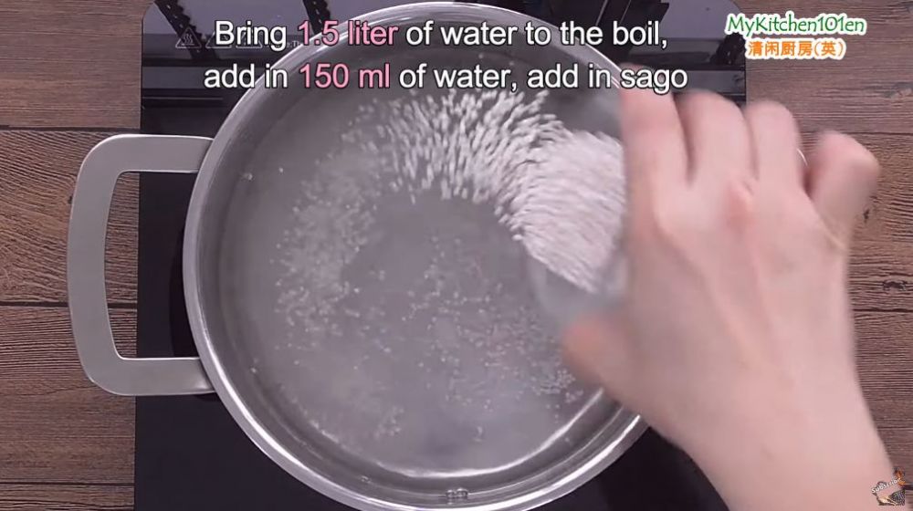 Tak sampai 10 menit, begini trik cepat merebus sagu mutiara agar matang sempurna dan tak lengket