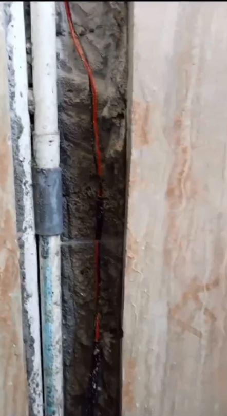 potret keanehan rumah clara shinta © instagram