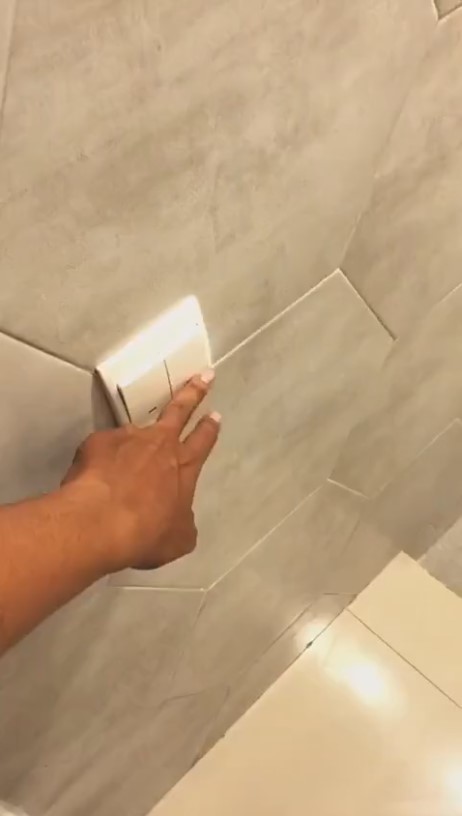 kamar mandi bawah tangga © 2023 brilio.net