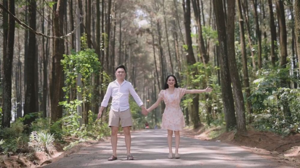 kenangan kemesraan hana dan suami © instagram