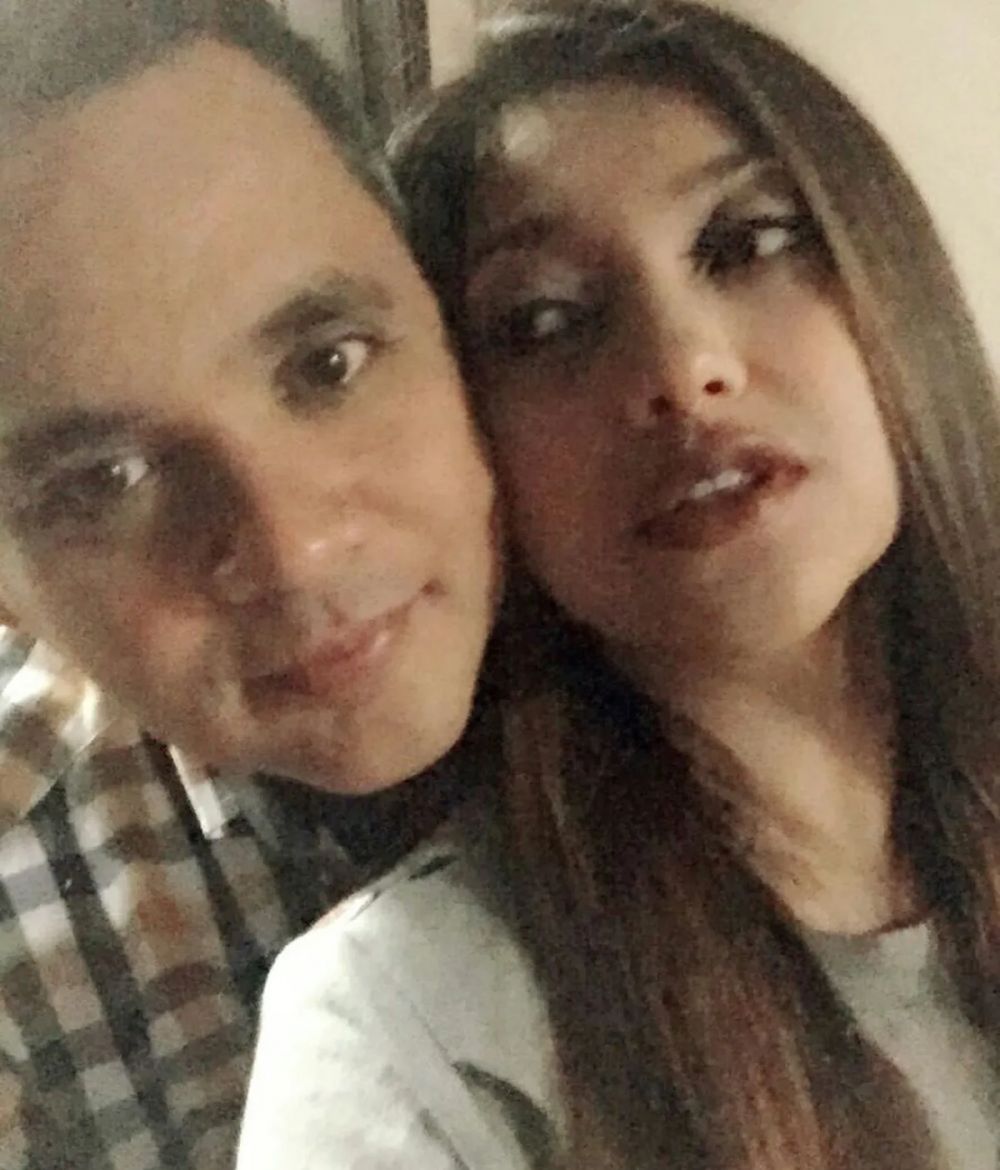 potret sarah azhari dan suami beda 10 tahun © instagram