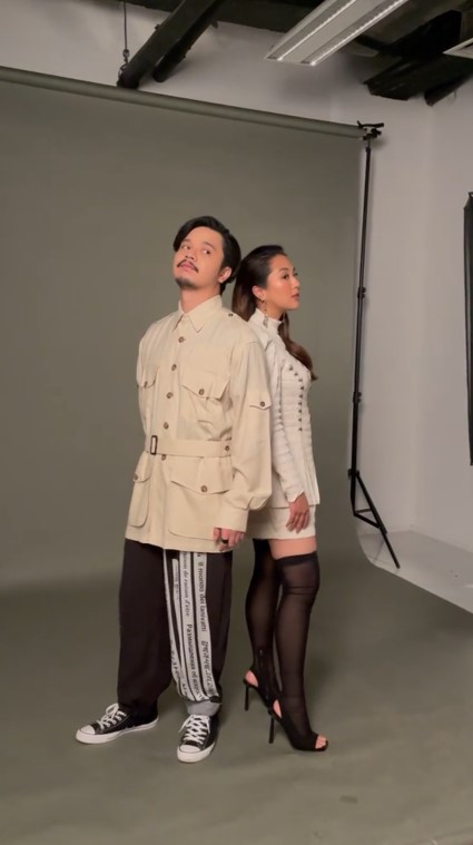 Sherina dan Derby Romero jalani pemotretan © berbagai sumber