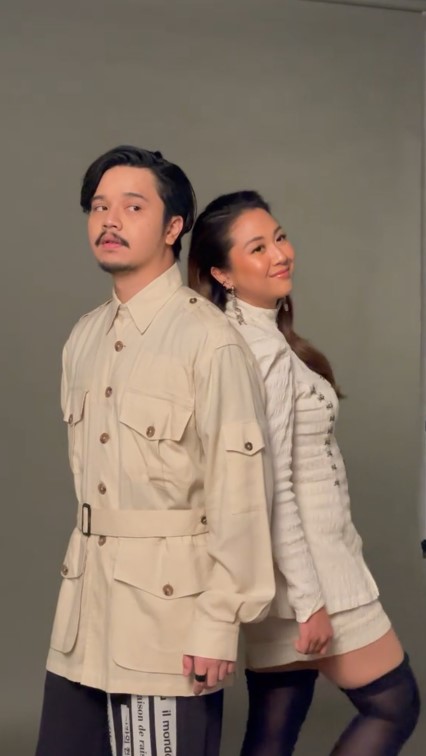 Sherina dan Derby Romero jalani pemotretan © berbagai sumber