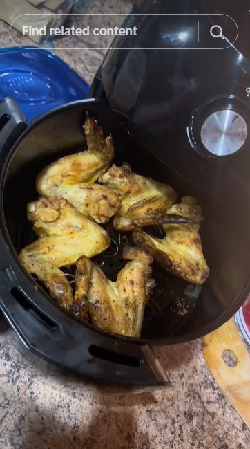 Trik jitu mengatasi ayam goreng keasinan usai dimasak, cukup tambah 1 bahan dapur