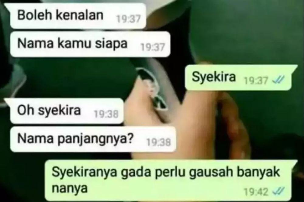 Chat orang kenalan bikin geleng kepala  Berbagai sumber