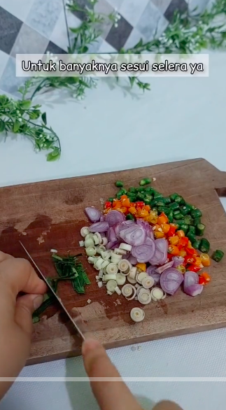 Bukan pakai larutan garam, ini cara ampuh mengurangi rasa asin pada ikan peda dengan 1 bahan sederhana