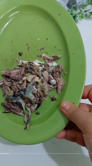 Bukan pakai larutan garam, ini cara ampuh mengurangi rasa asin pada ikan peda dengan 1 bahan sederhana