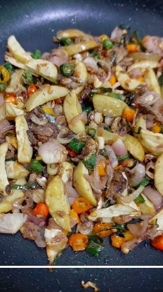 Bukan pakai larutan garam, ini cara ampuh mengurangi rasa asin pada ikan peda dengan 1 bahan sederhana