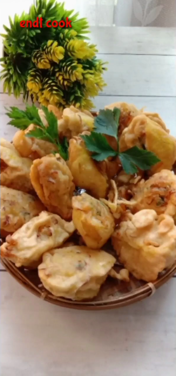 Tanpa digoreng dua kali, ini trik bikin tahu isi gurih dan renyah seharian cuma tambah 3 bahan dapur