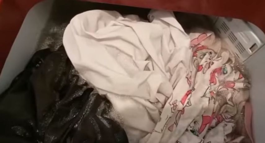 Nggak usah ke laundry, ini cara cuci pakaian agar bersih dan bebas bau apek cuma tambah 1 bahan dapur