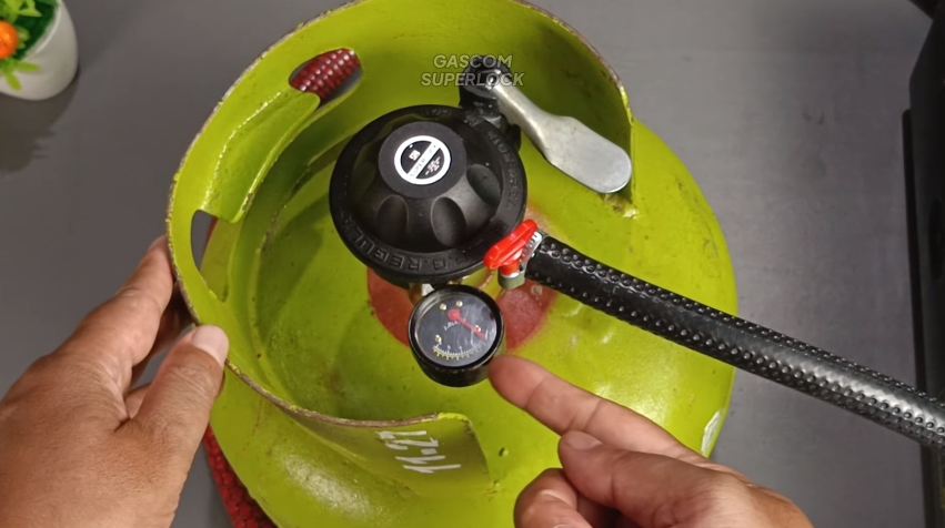 Tak perlu ditambal karet gelang atau sabun, ini trik mengatasi gas elpiji mampet pakai 1 sampah dapur