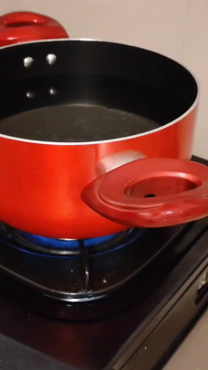 Tanpa disikat, begini cara mencuci handuk agar bersih maksimal cuma tambah 1 bahan dapur