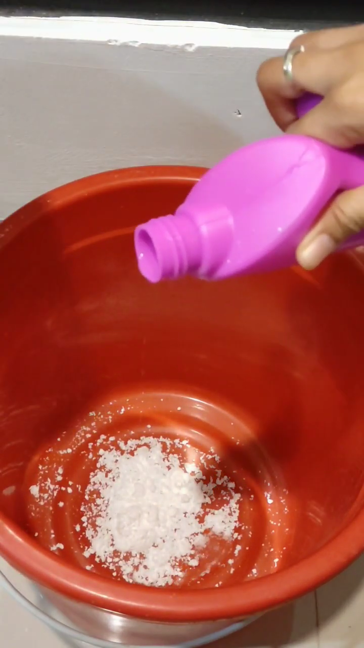 Tanpa disikat, begini cara mencuci handuk agar bersih maksimal cuma tambah 1 bahan dapur
