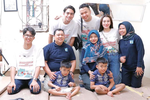 Aaliyah dan Thariq ikut aksi sosial © Instagram