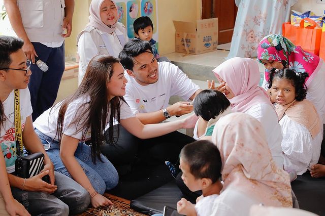 Aaliyah dan Thariq ikut aksi sosial © Instagram