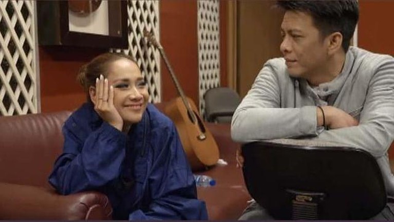 momen romantis Ariel Noah dan BCL © Instagram momen romantis Ariel Noah dan BCL © Instagram