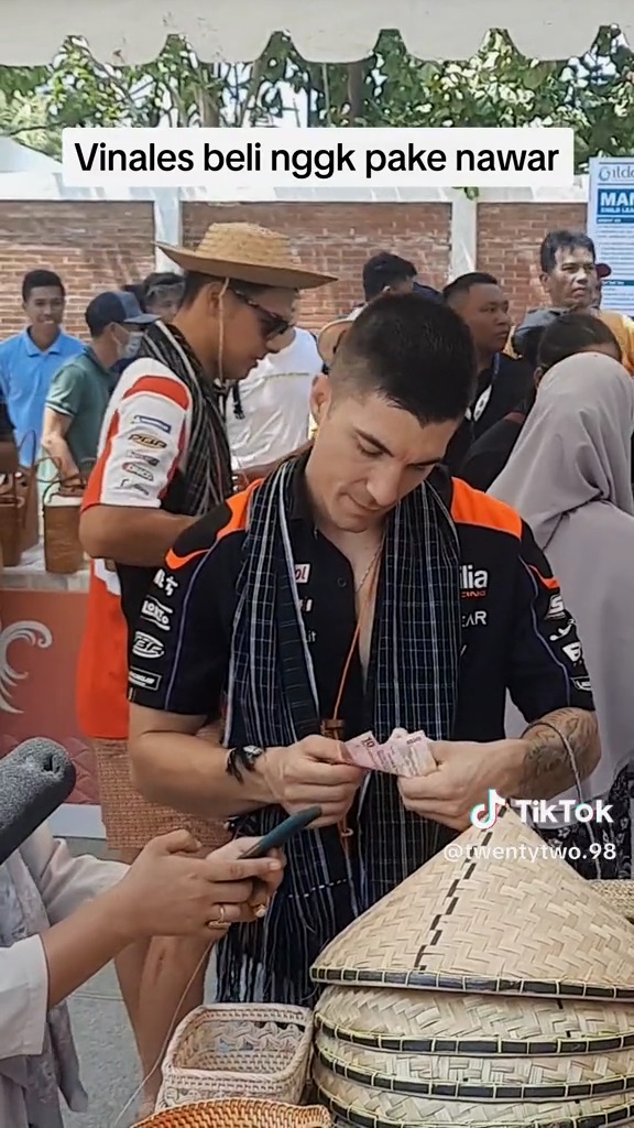 vinales pinjam seratus © berbagai sumber