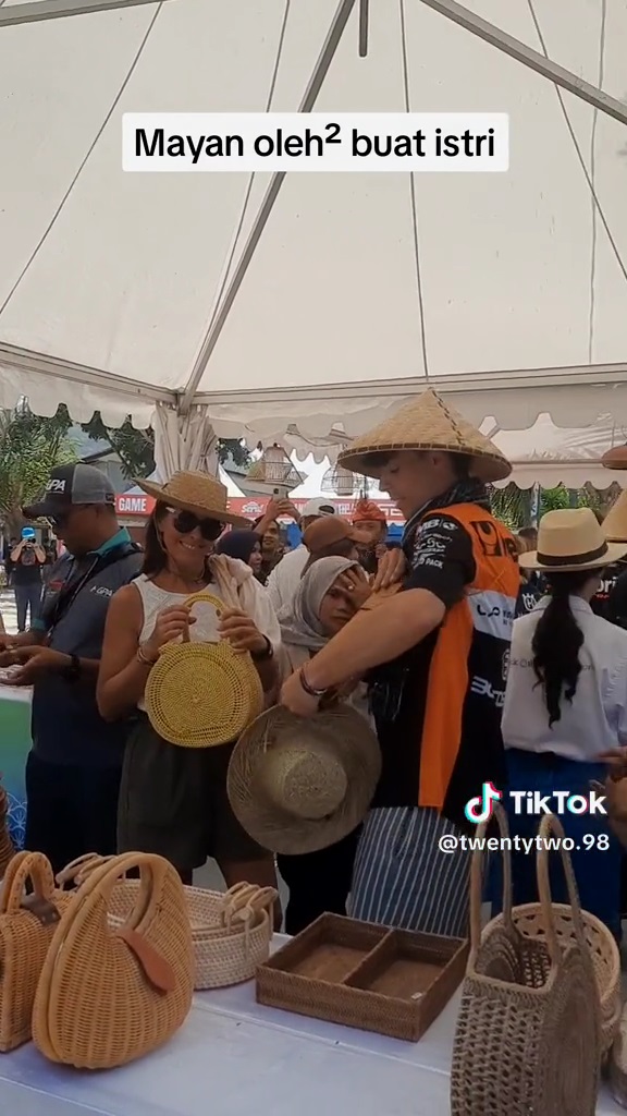 vinales pinjam seratus © berbagai sumber