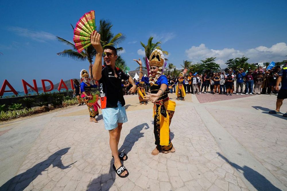 vinales pinjam seratus © berbagai sumber