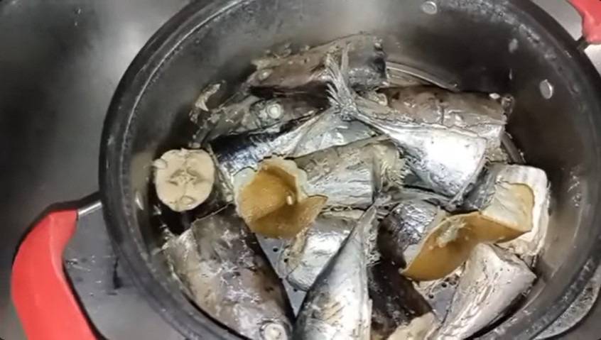 Bukan direbus air garam, ini trik mengolah ikan tongkol agar tak bikin gatal pakai 2 bahan dapur