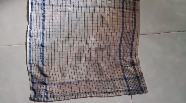 Tanpa sitrun, ini cara ampuh mengubah lap dapur dekil jadi bersih lagi pakai 1 bahan sederhana