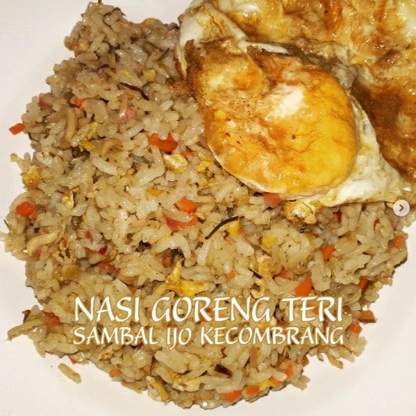 21 Resep nasi goreng pedas, enak, sederhana dan bikin nagih