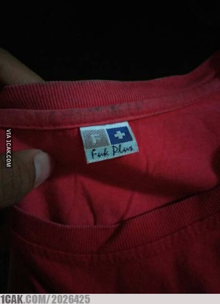 Pelesetan brand pada pakaian bikin ilfeel Berbagai sumber Pelesetan brand pada pakaian bikin ilfeel Berbagai sumber