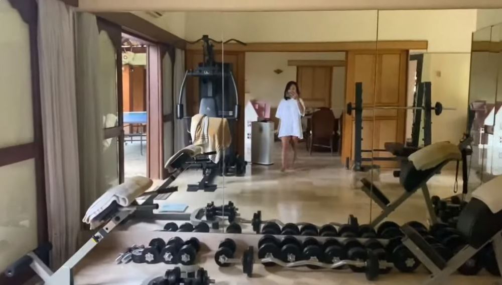 potret hunian jennifer coppen © YouTube potret hunian jennifer coppen © YouTube