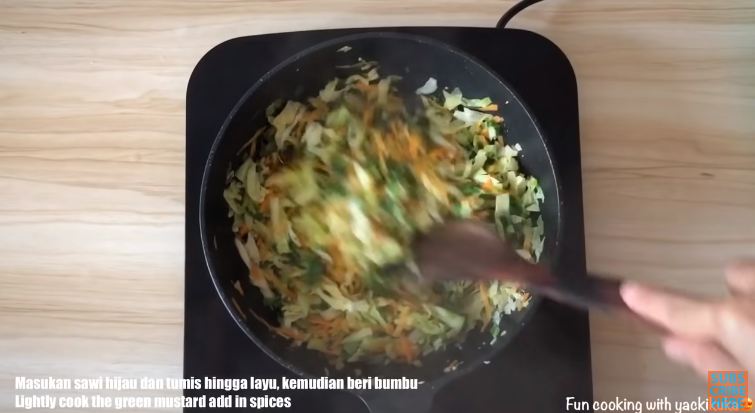 Tanpa tempe atau tahu, ini trik masak telur dadar yang tebal dan padat cukup tambah 1 bahan makanan