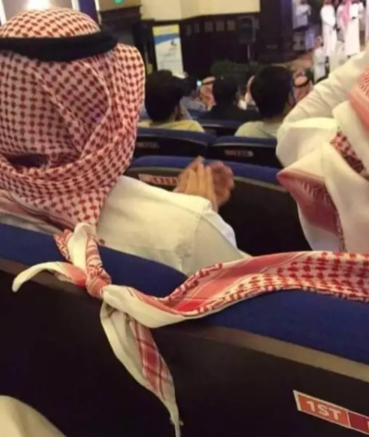 Teman jahil bikin ngelus dada Berbagai sumber