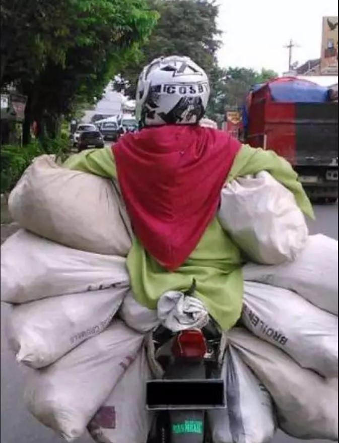 Pengendara susahkan diri sendiri Berbagai sumber