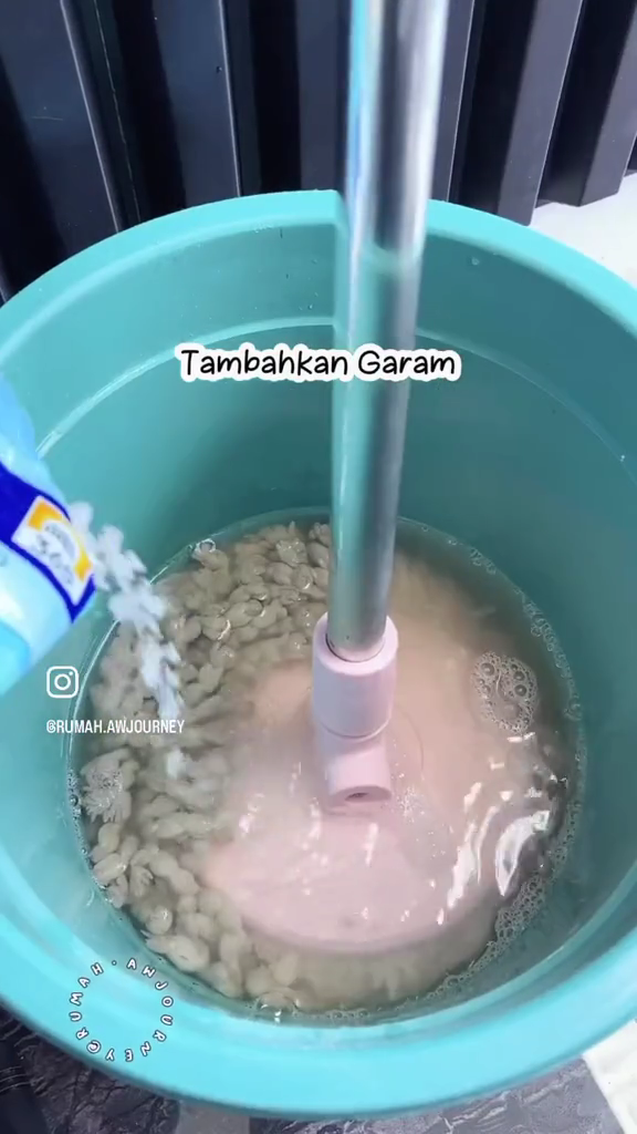 Tanpa sitrun, ini cara mencuci kain pel dekil jadi putih lagi dan tak bau amis tambah 1 bahan dapur