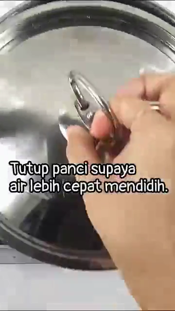 Bukan pakai daun pepaya, ini trik rebus ayam kampung agar empuk dan antiamis cuma tambah 2 bumbu dapur