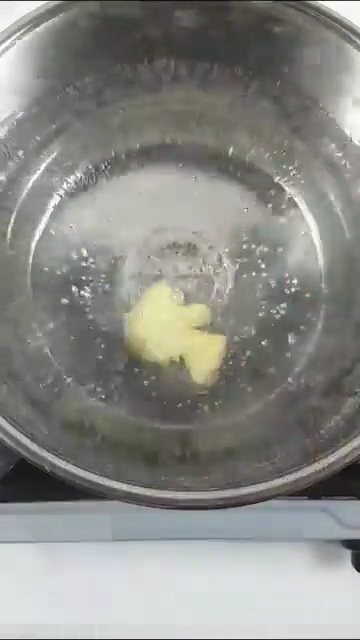 Bukan pakai daun pepaya, ini trik rebus ayam kampung agar empuk dan antiamis cuma tambah 2 bumbu dapur