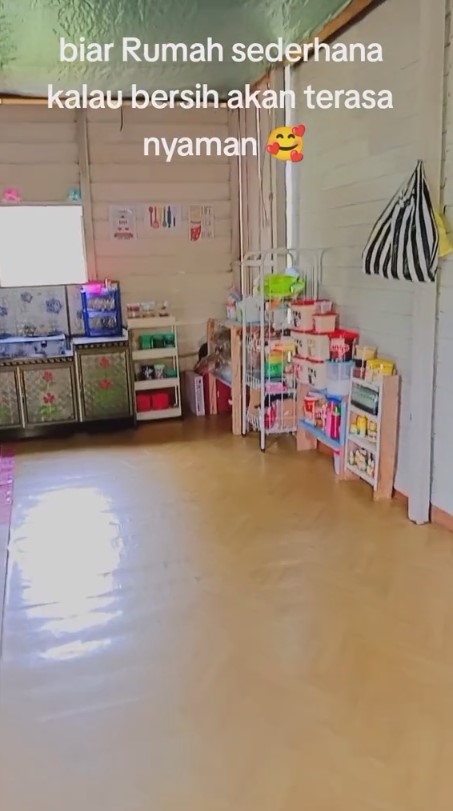 dapur kayu sederhana tapi luas dan bersih © 2023 brilio.net