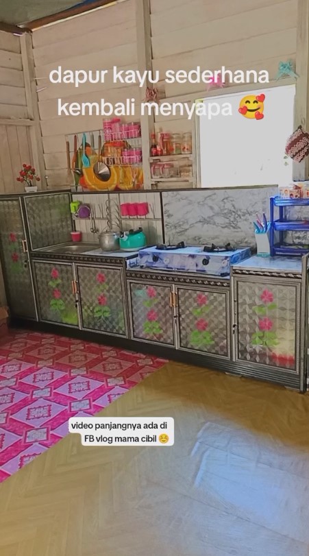 dapur kayu sederhana tapi luas dan bersih © 2023 brilio.net