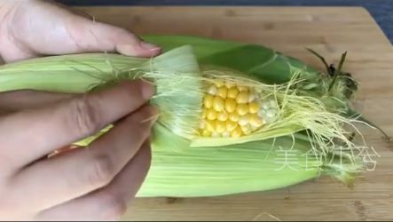 Jangan hanya ditaburi garam, ini trik merebus jagung agar empuk dan rasa manis alaminya tak hilang