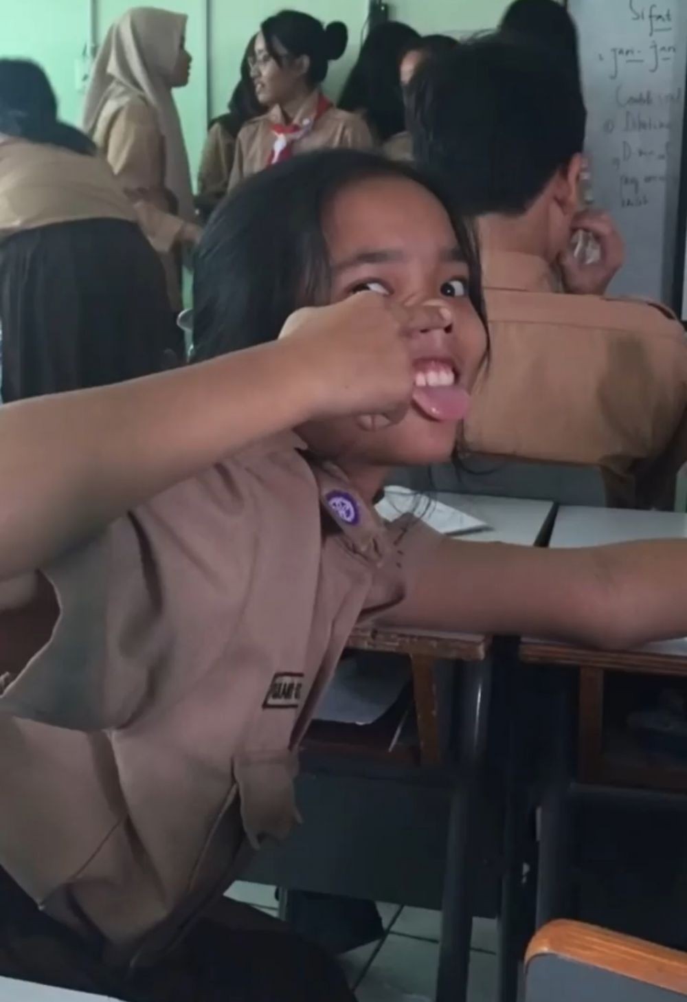 potret lawas seleb pede tampil jelek © berbagai sumber potret lawas seleb pede tampil jelek © berbagai sumber