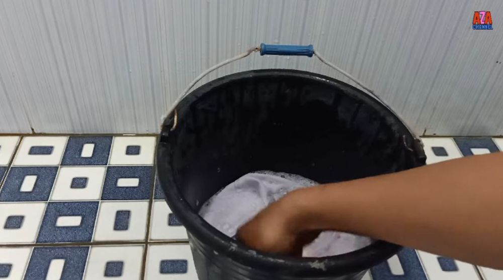 Cukup pakai 1 bumbu masak, ini cara ampuh dan cepat hilangkan noda kerak pada baju putih